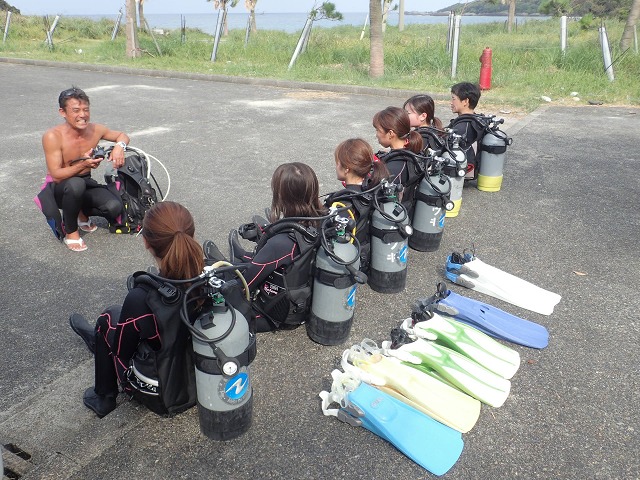 屋久島の海で体験ダイビングしよう！